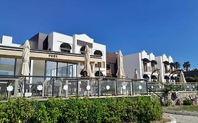 Small Beach Hotel